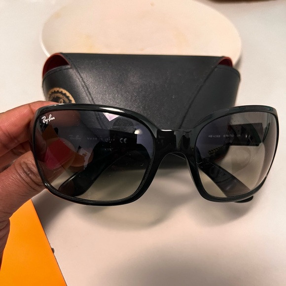 Ray Ban Sunglasses - Picture 1 of 5